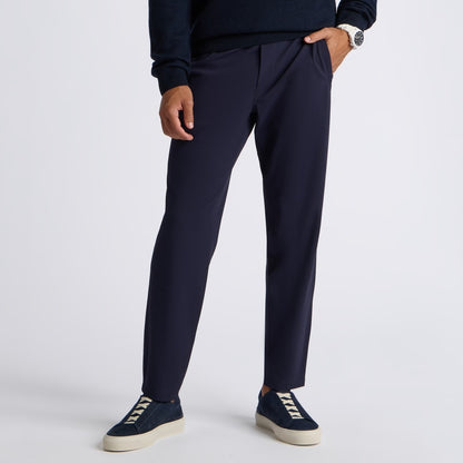 THE EFFORTLESS JOGGER - US 8921
